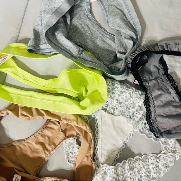 Victoria’s Secret Panty Bundle (5) - Picture 4 of 5